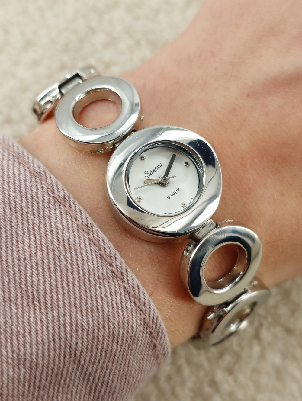 Soneva Women’s Watch Quartz Bracelet Style Funky Design 22mm Round Bubbles JDM